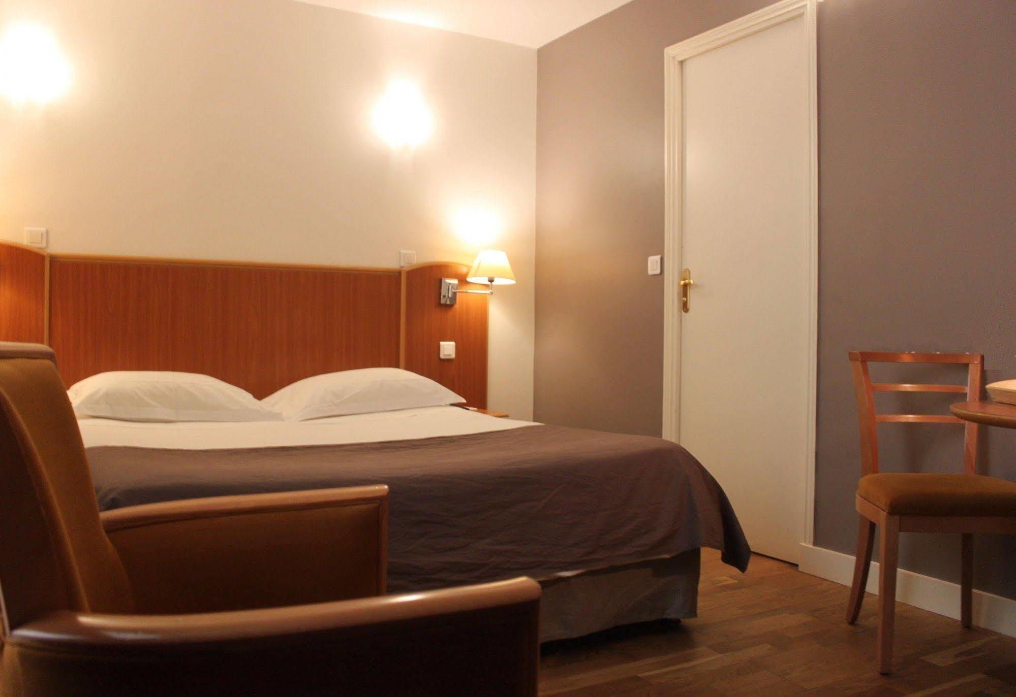 Hotel Metropolitain Paris Exterior photo